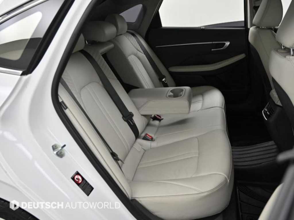 HYUNDAI Sonata - Vista 10