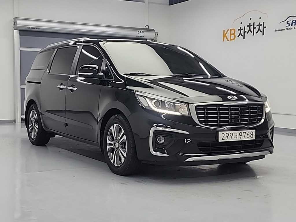 KIA Carnival - Vista 4