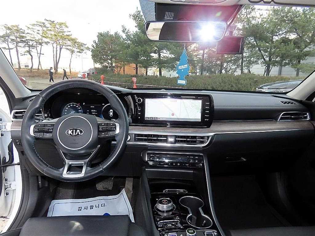 KIA K5 - Vista 7