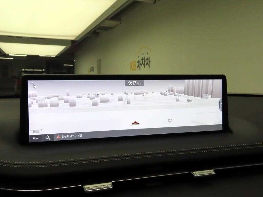 Genesis GV70 - Vista 8