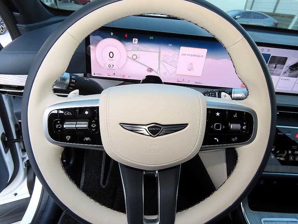 Genesis GV80 - Vista 8