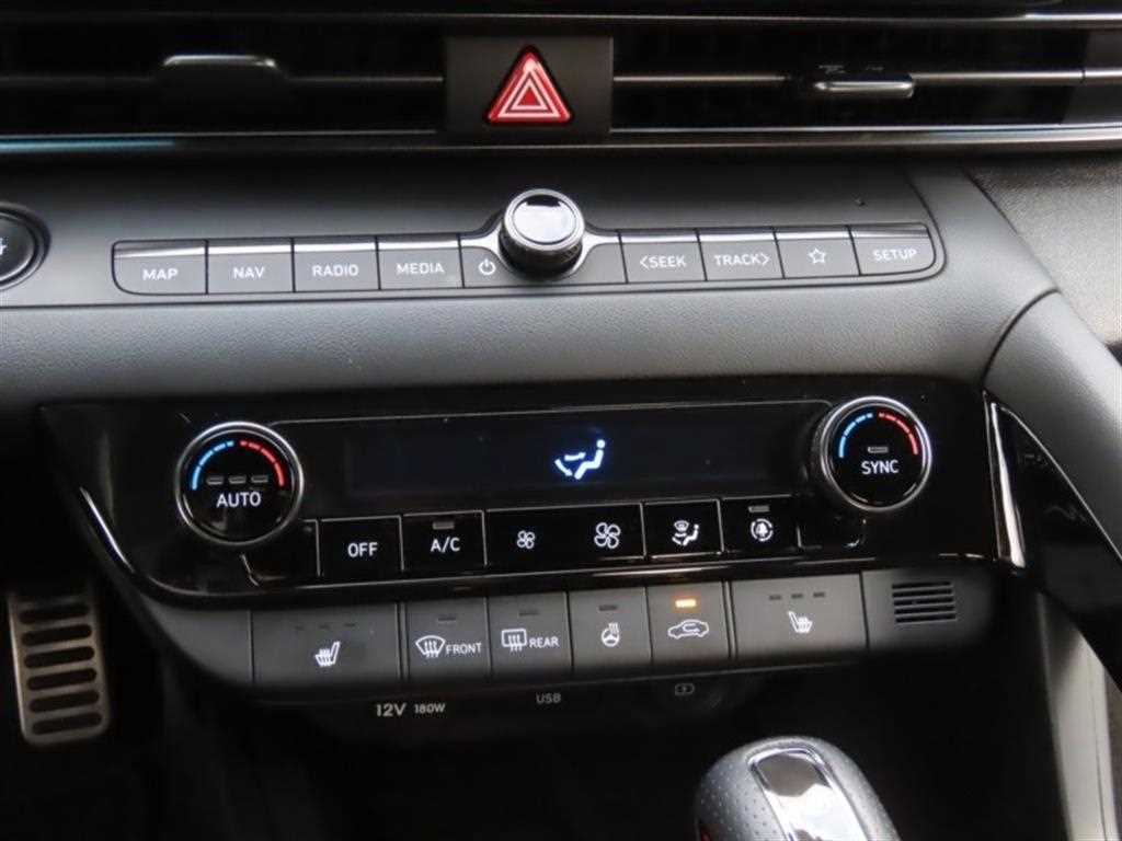 HYUNDAI Avante - Vista 7