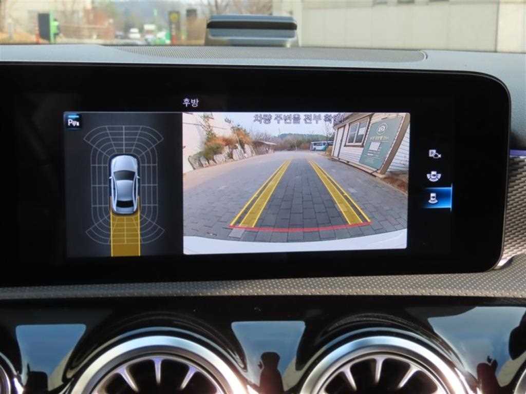 Mercedes Benz A Class - Vista 10