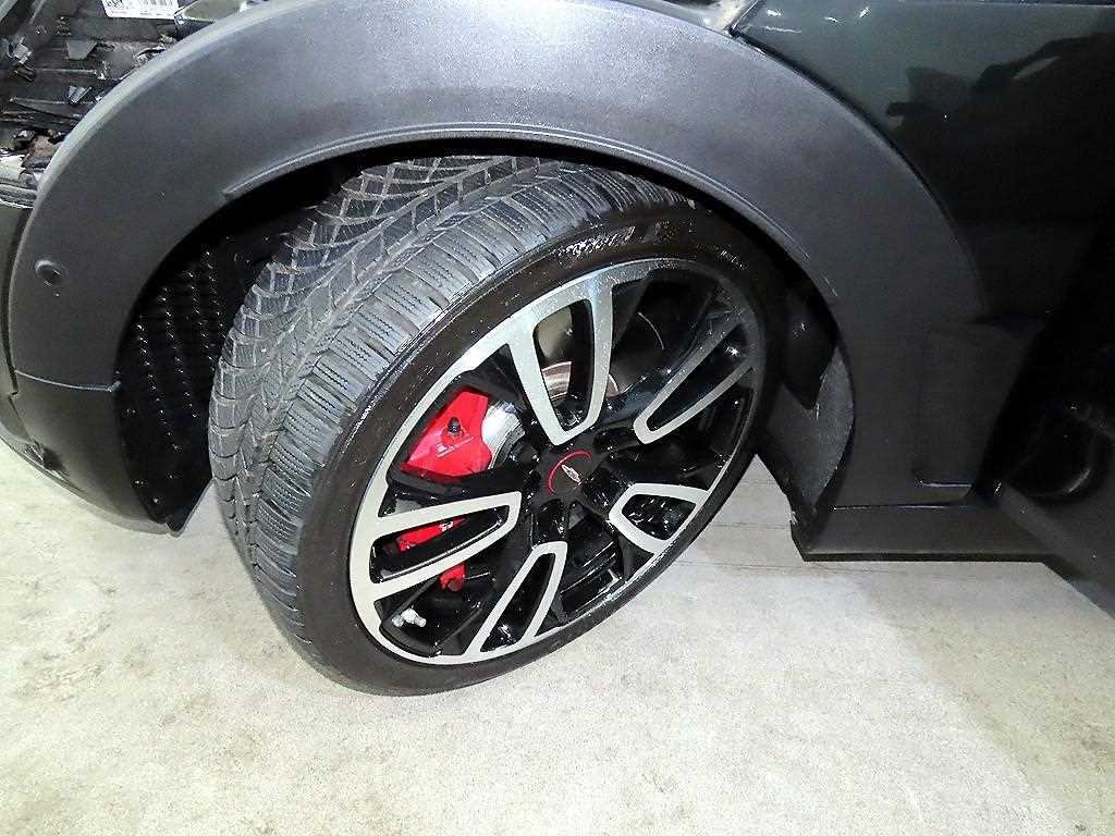 Mini Clubman 2023 Negro - Importación desde Corea - HF Imports Iquique - Foto 20