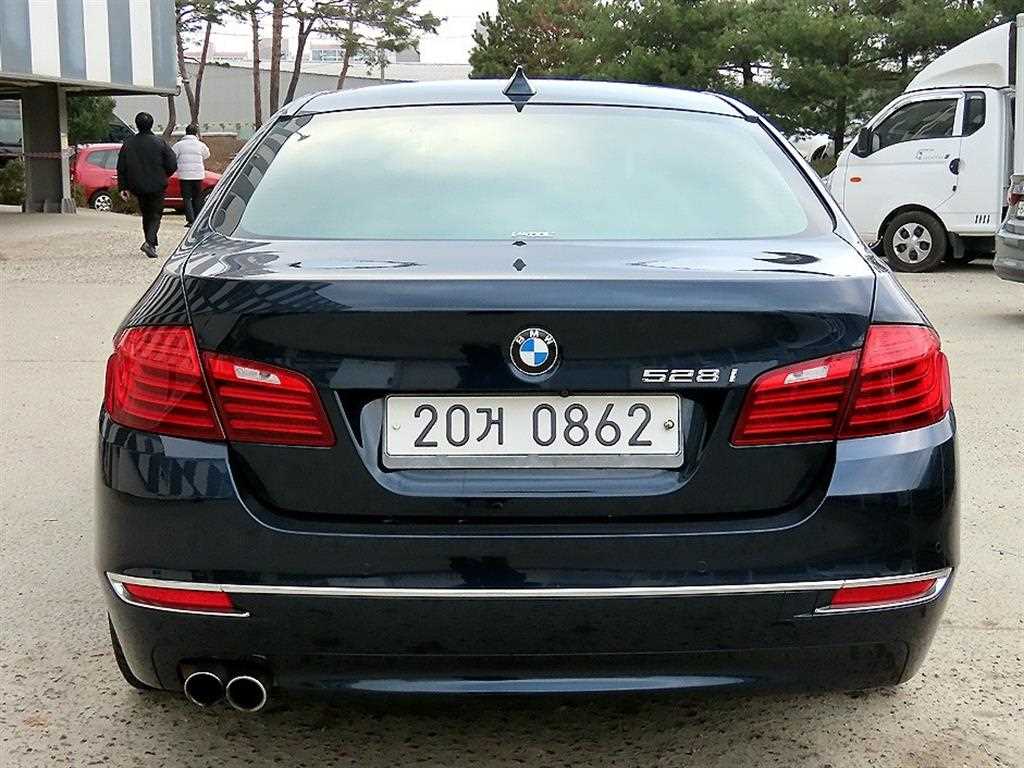 BMW 5 Series - Vista 4