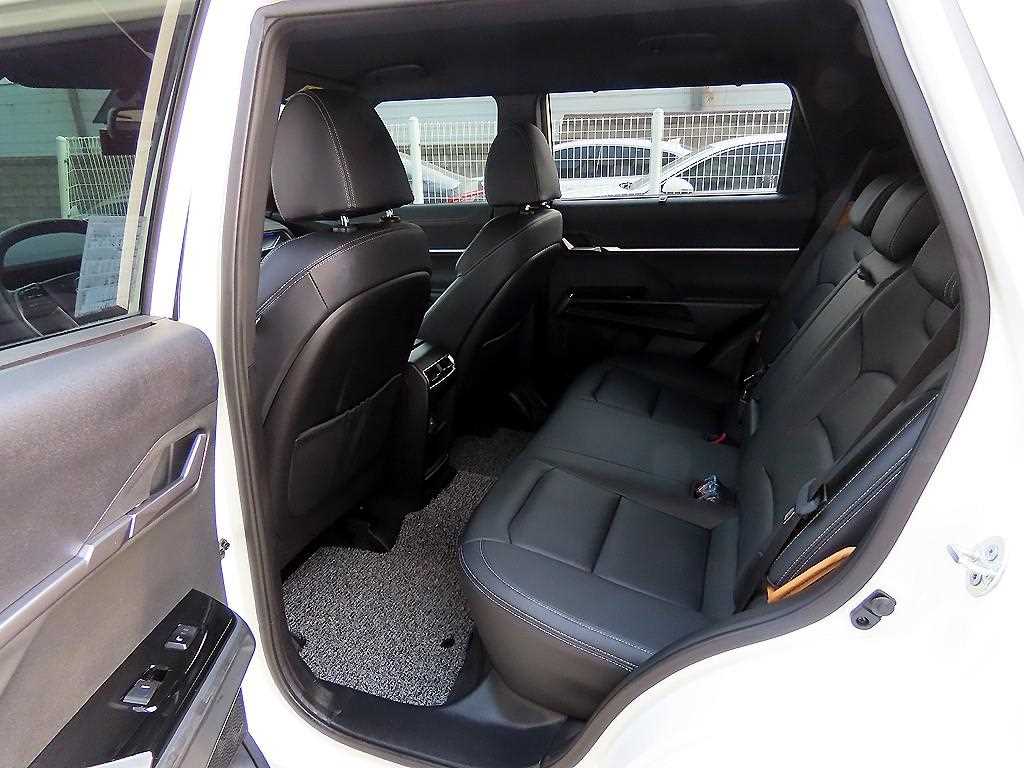 Ssangyong Torres - Vista 6