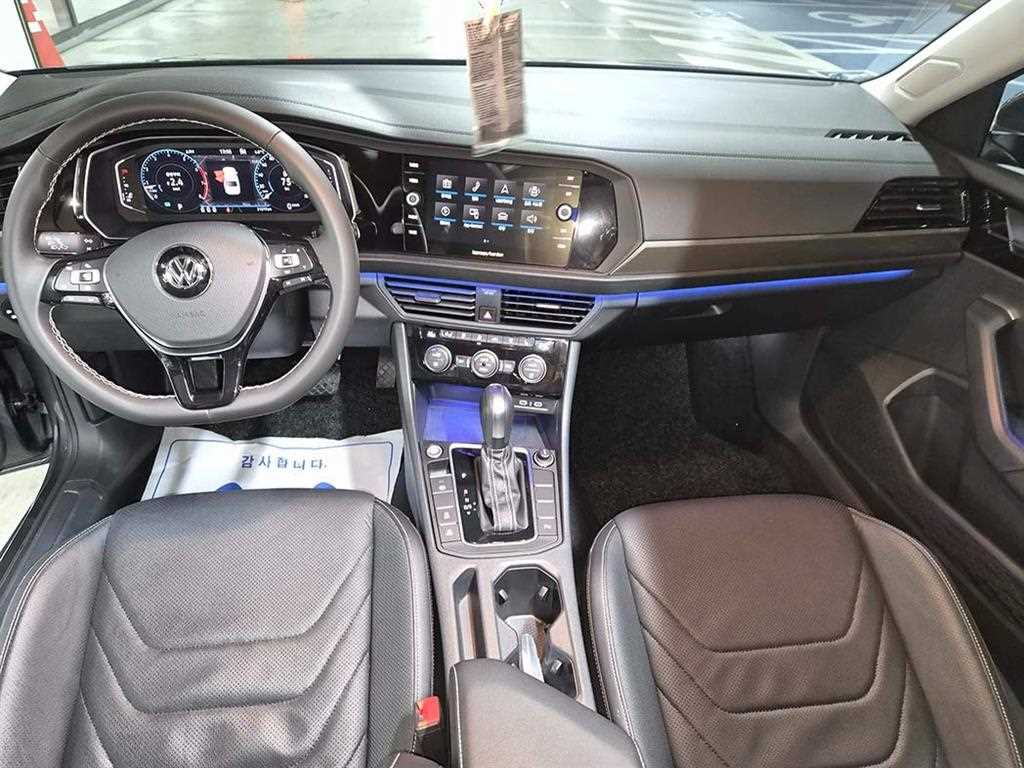 Volkswagen Jetta - Vista 8