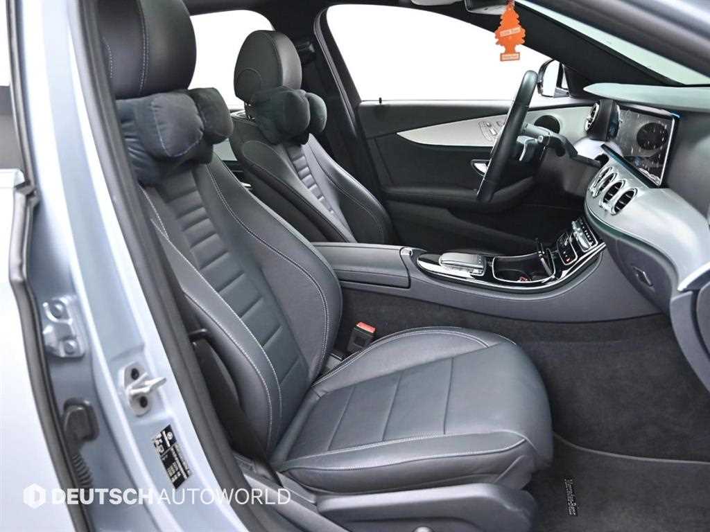 Mercedes Benz E class - Vista 10