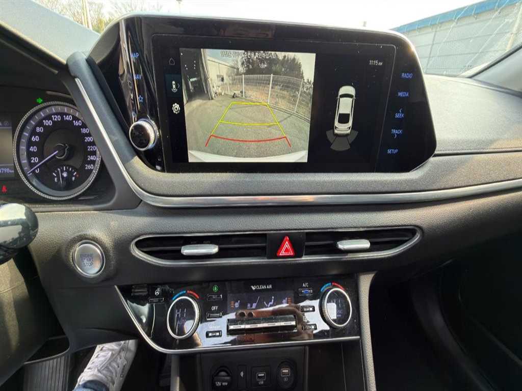 HYUNDAI Sonata - Vista 12