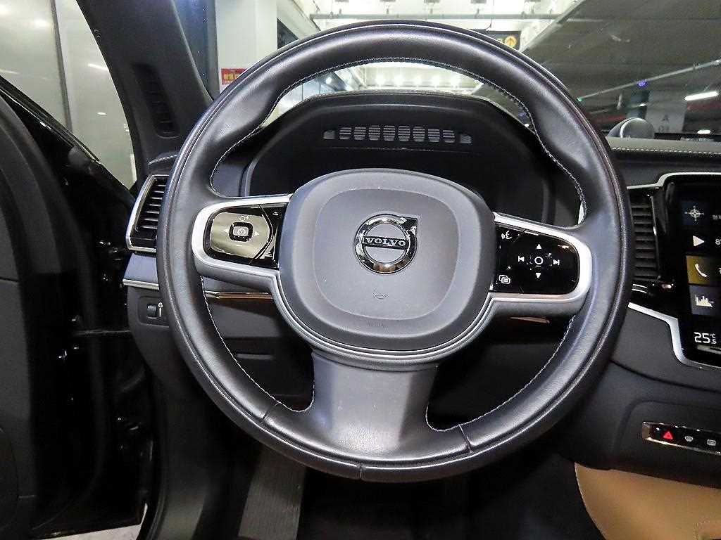 Volvo XC90 - Vista 8