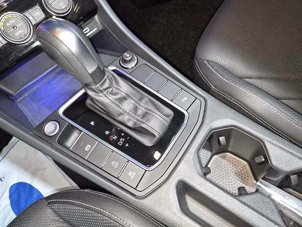 Volkswagen Jetta - Vista 10