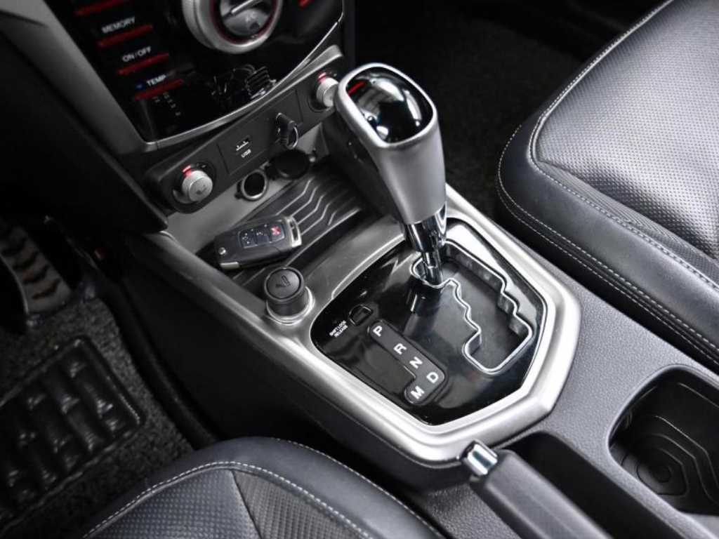 Ssangyong Tivoli - Vista 10