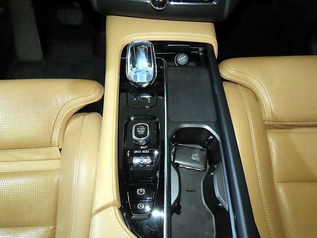 Volvo XC90 - Vista 12