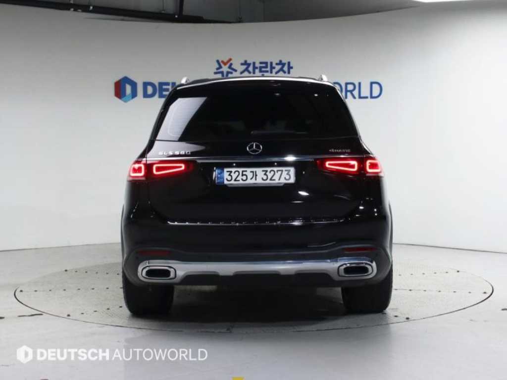 Mercedes Benz GLS Class - Vista 4