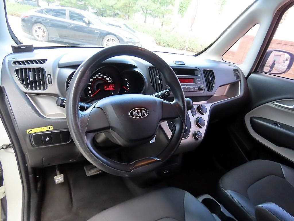 KIA Ray - Vista 7