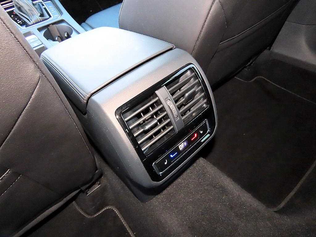 Volkswagen Arteon 2022 Negro - Importación desde Corea - HF Imports Iquique - Foto 18