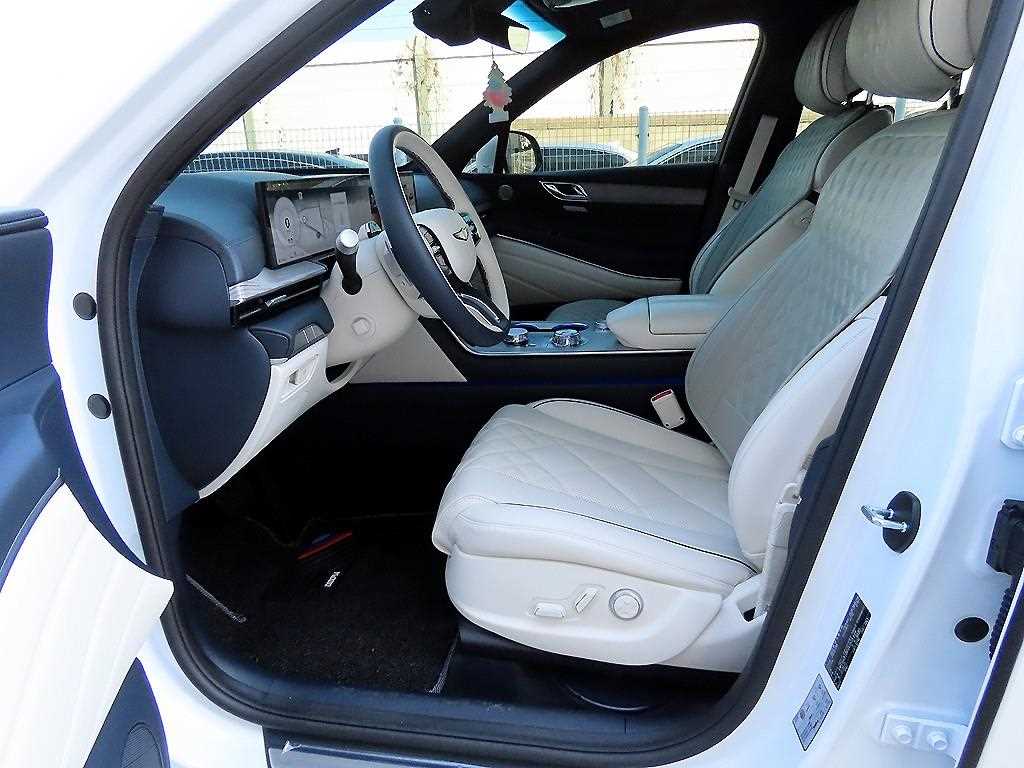 Genesis GV80 - Vista 5