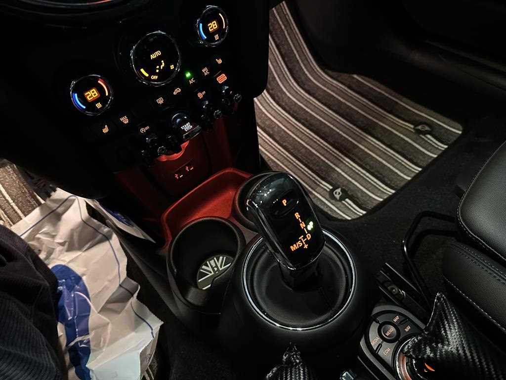 Mini Cooper 2020 Negro - Importación desde Corea - HF Imports Iquique - Foto 15