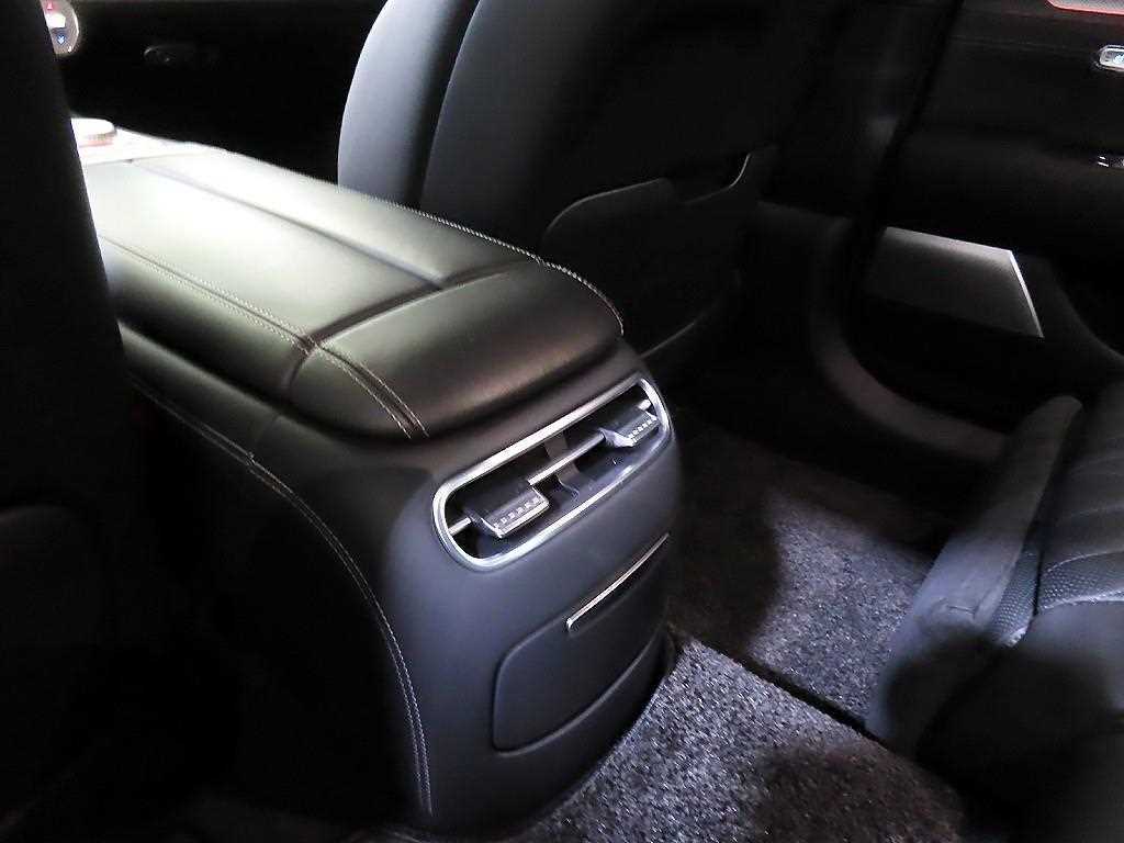 Genesis G90 2024 Azul - Importación desde Corea - HF Imports Iquique - Foto 15