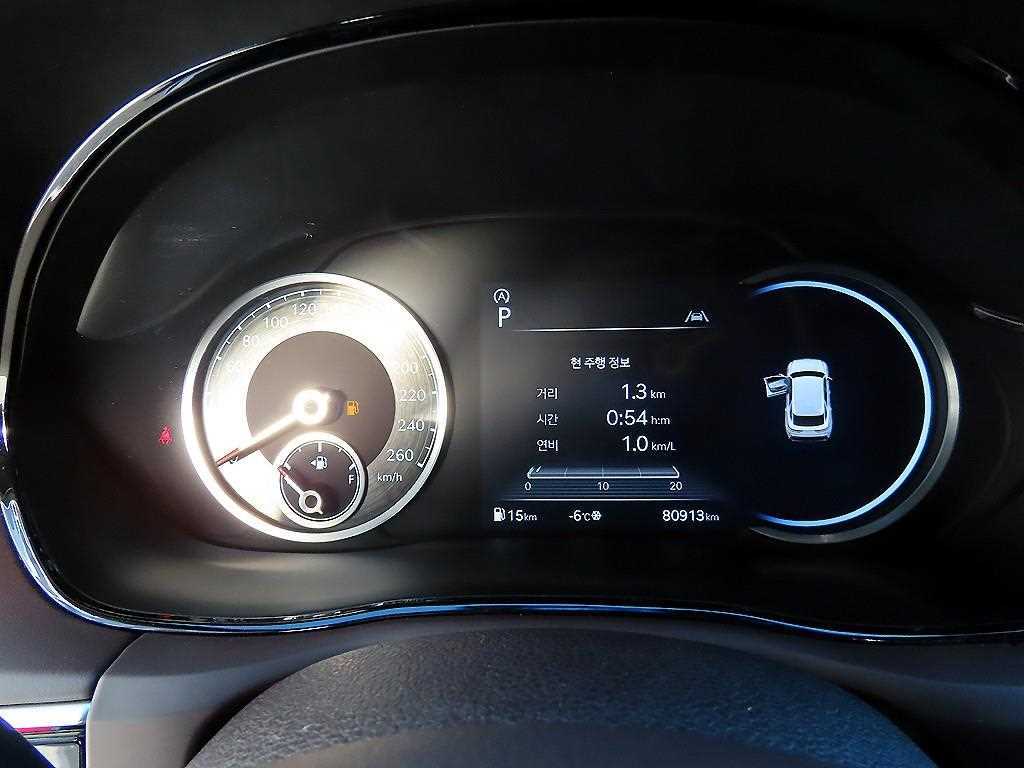 Genesis GV70 - Vista 9