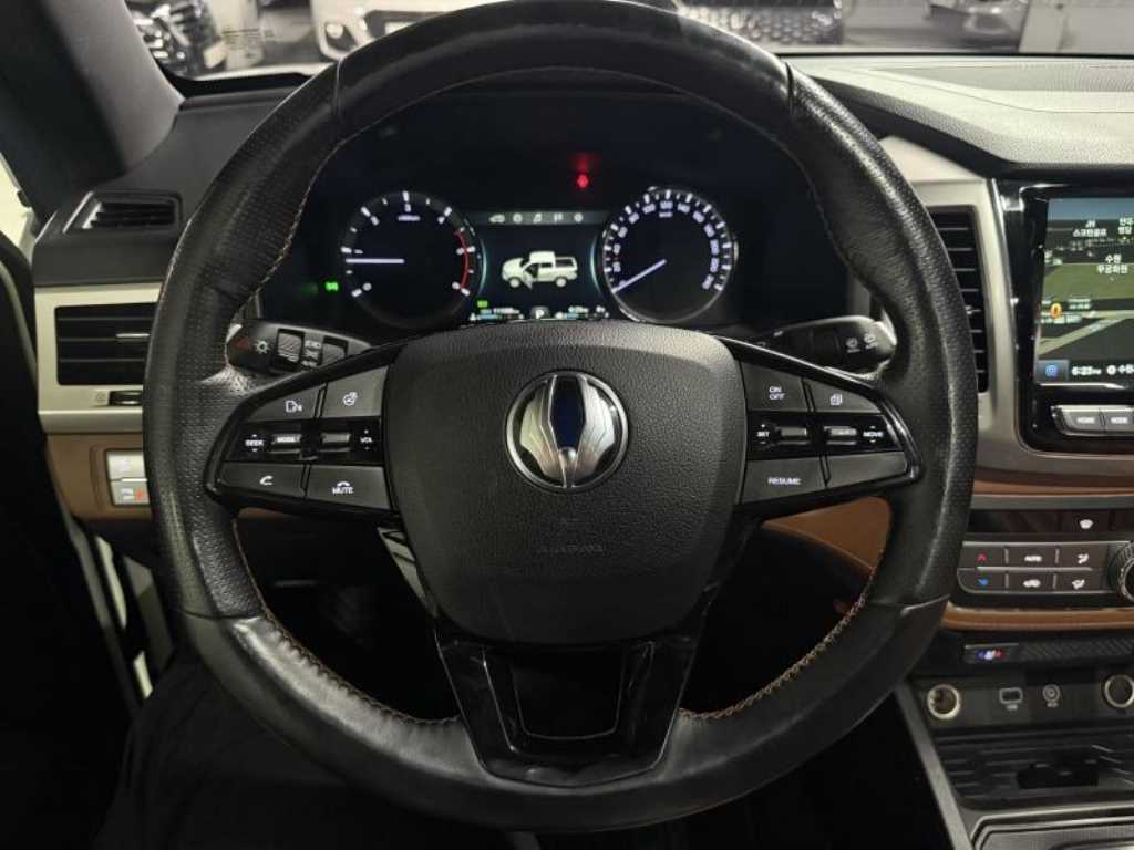 Ssangyong Rexton - Vista 10