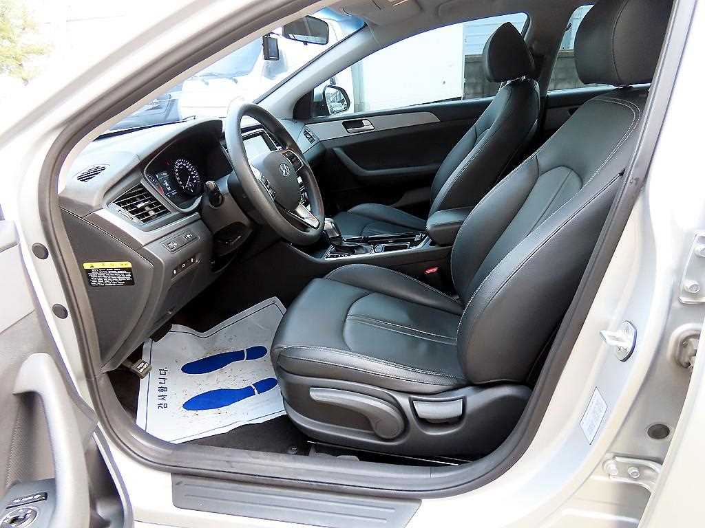 HYUNDAI Sonata - Vista 5