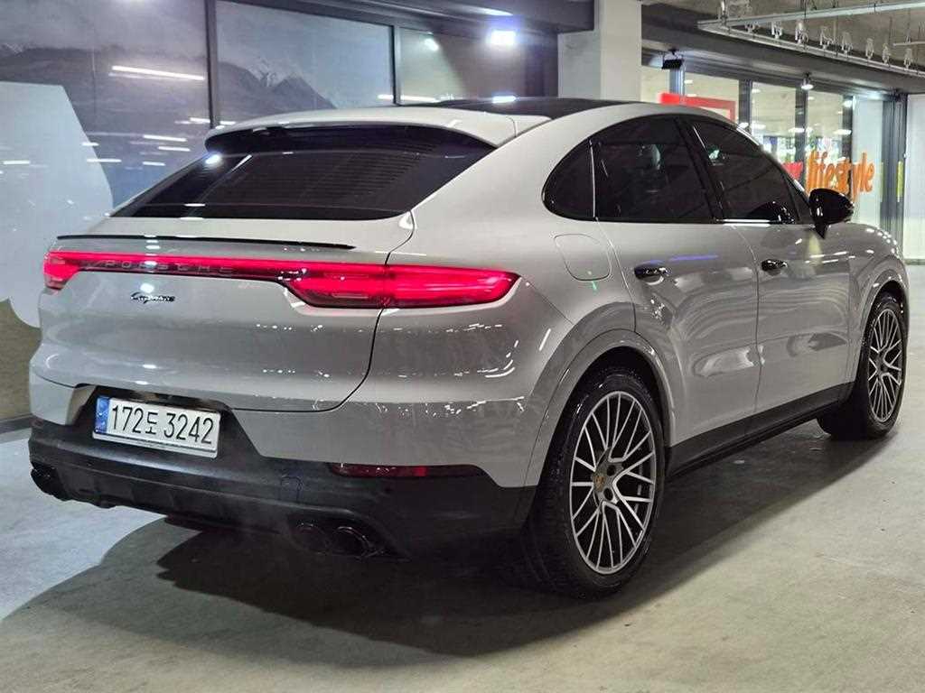 Porsche Cayenne - Vista 4