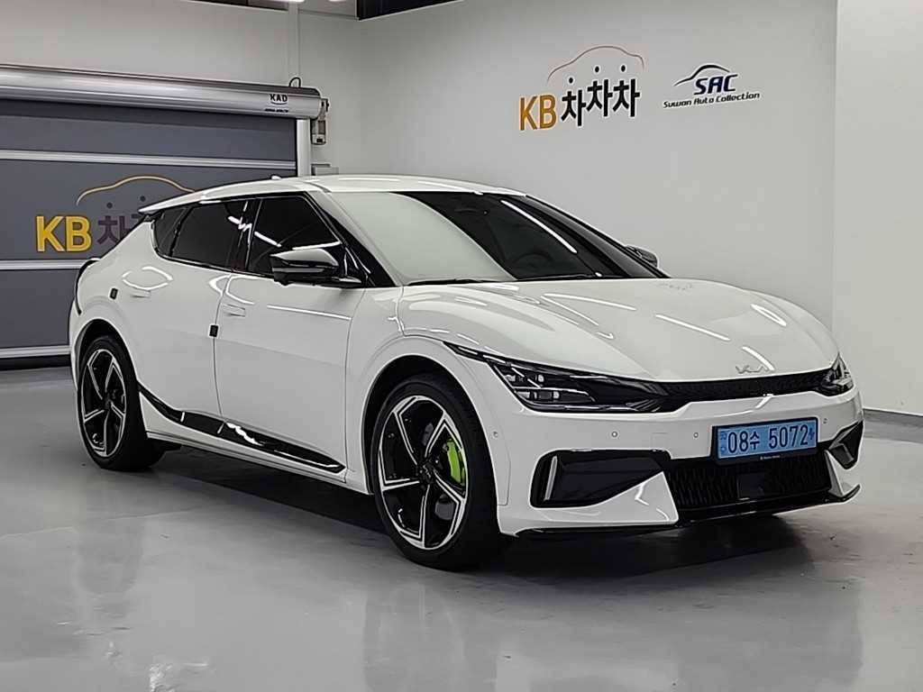 KIA EV6 - Vista 4