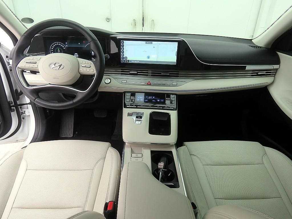 HYUNDAI Grandeur - Vista 8