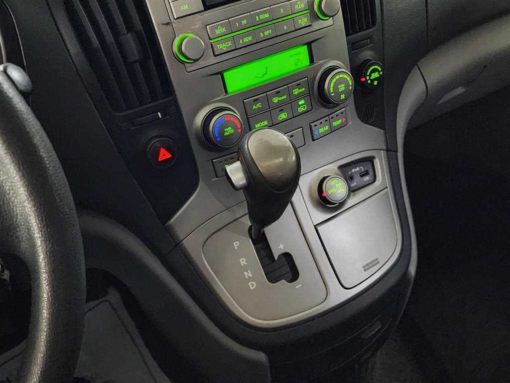 HYUNDAI Starex 2014 Blanco - Importación desde Corea - HF Imports Iquique - Foto 14