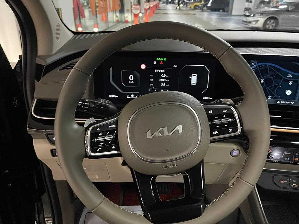 KIA Carnival - Vista 7