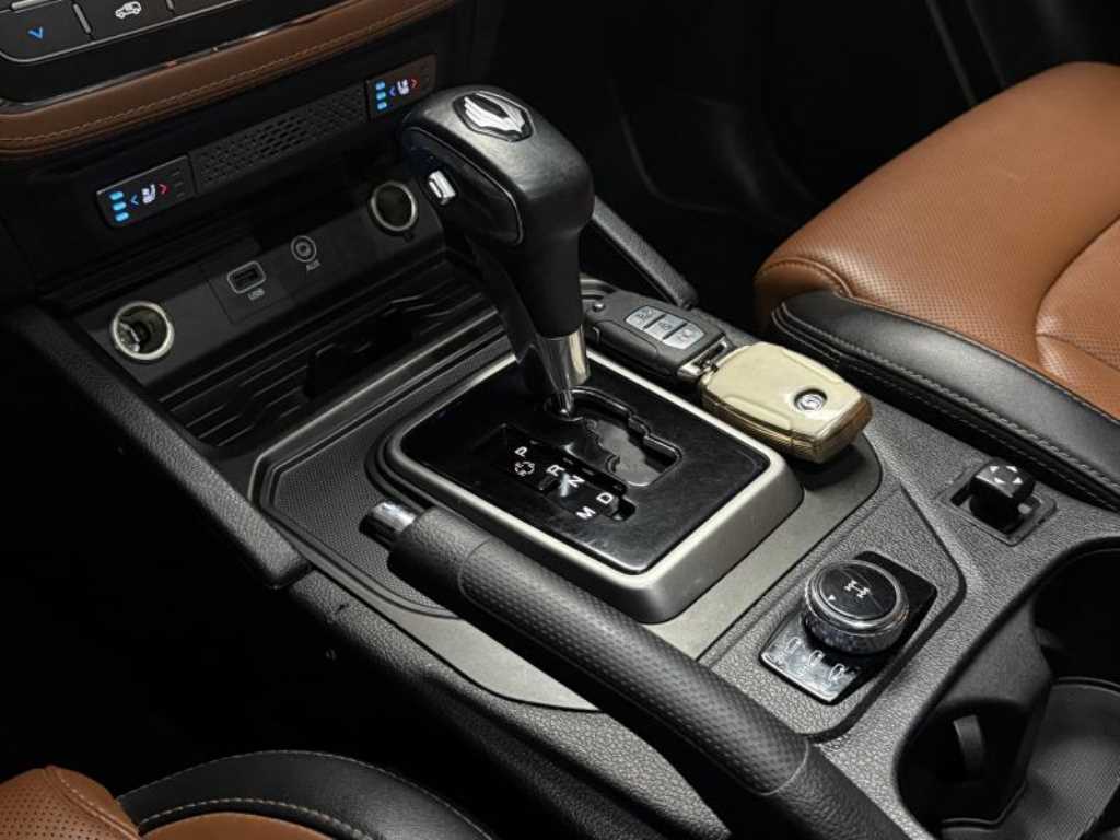 Ssangyong Rexton 2018 Blanco - Importación desde Corea - HF Imports Iquique - Foto 14