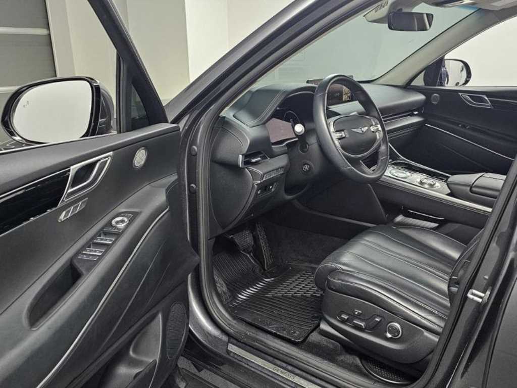 Genesis GV80 - Vista 11