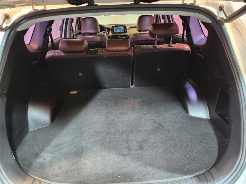 HYUNDAI Santa Fe - Vista 6