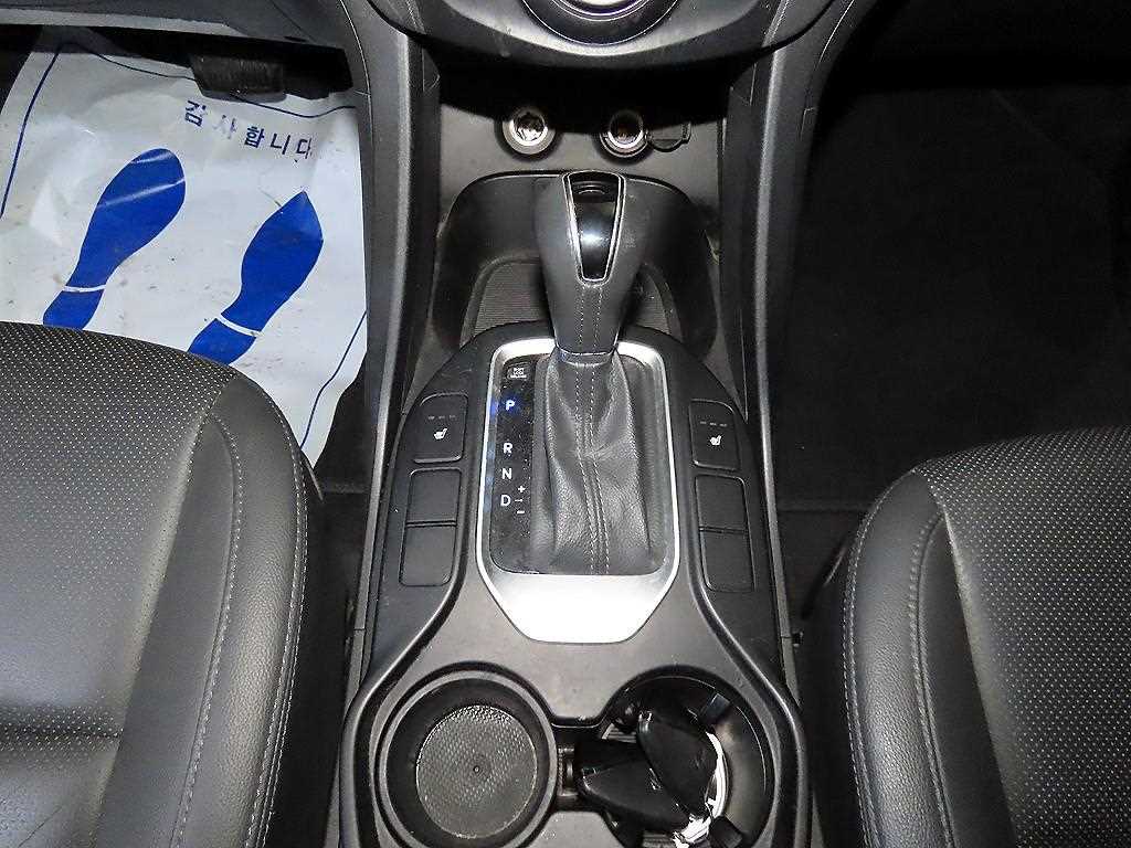 HYUNDAI Santa Fe - Vista 12