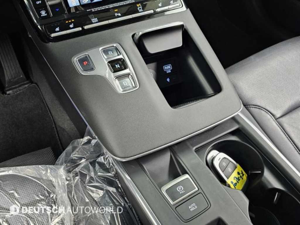 HYUNDAI Grandeur - Vista 9