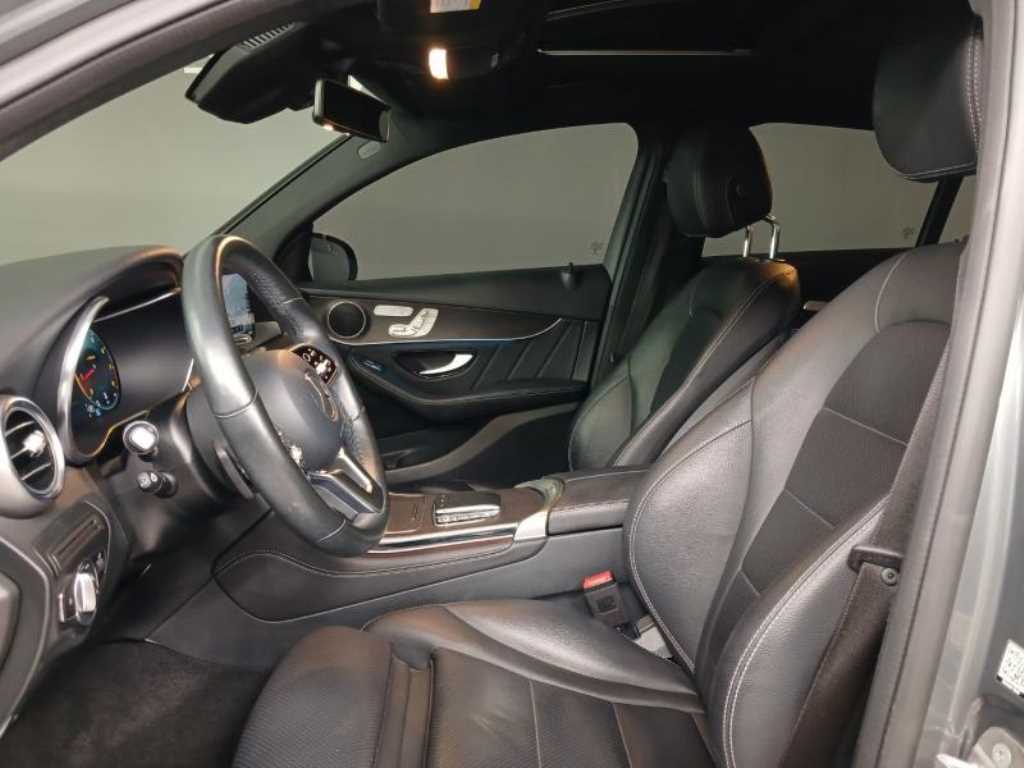 Mercedes Benz GLC Class - Vista 7