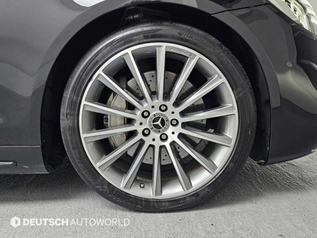 Mercedes Benz S Class - Vista 5