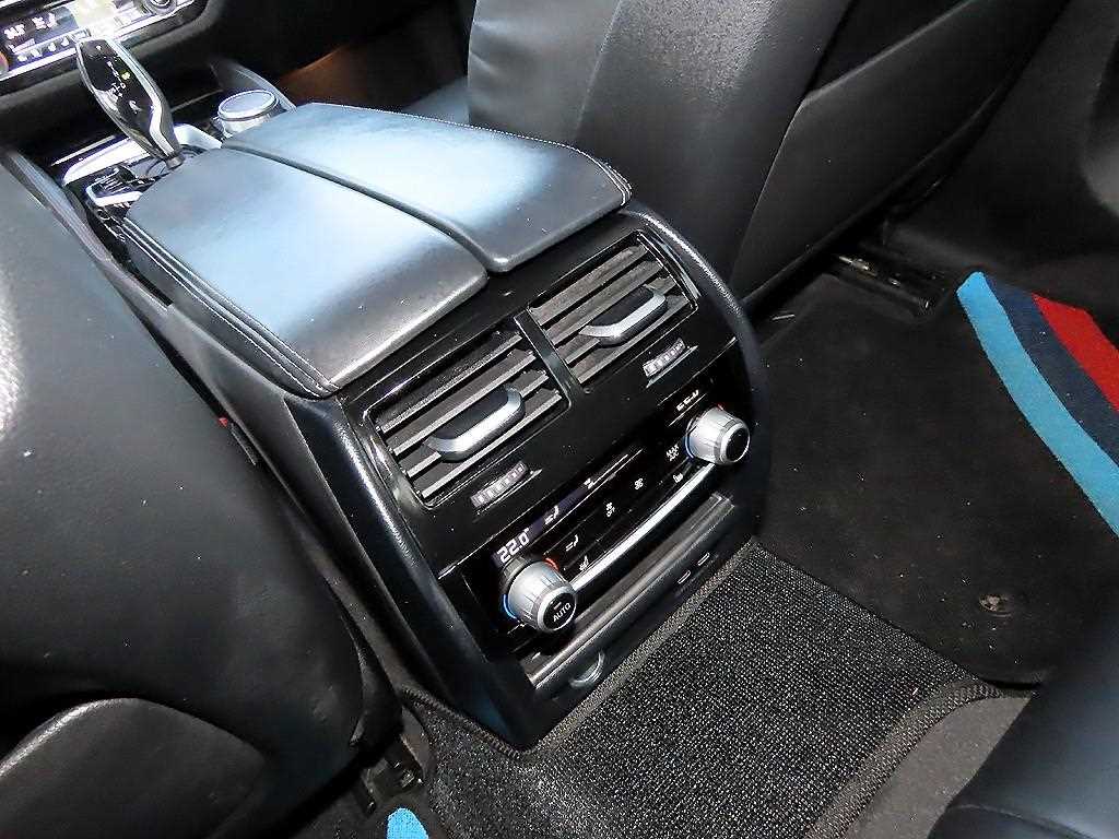 BMW 5 Series 2021 Gris - Importación desde Corea - HF Imports Iquique - Foto 16