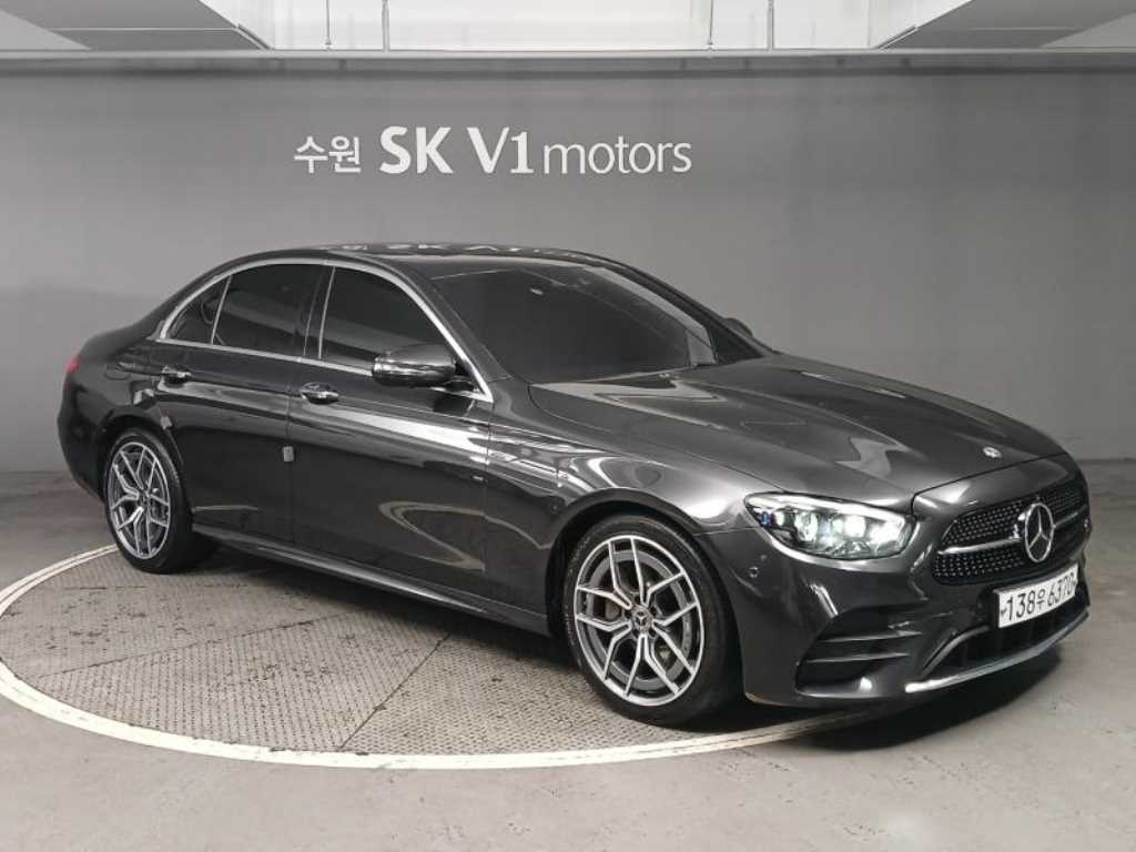 Mercedes Benz E class - Vista 5