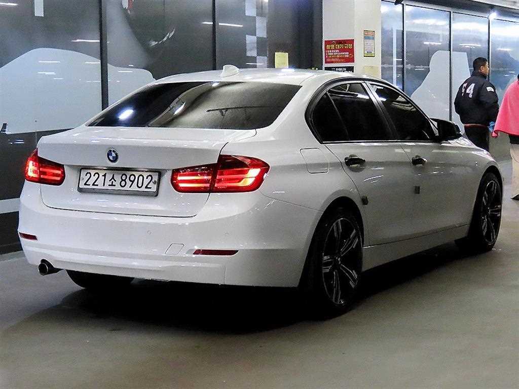 BMW 3 series - Vista 4