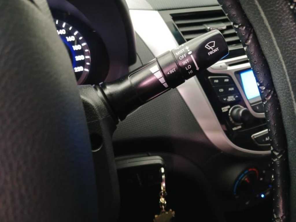 HYUNDAI Accent 2012 - Importación desde Corea - HF Imports Iquique - Foto 17