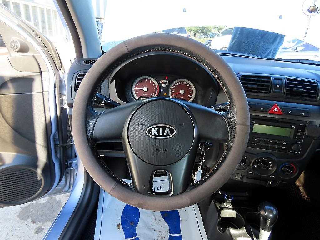 KIA Morning - Vista 8