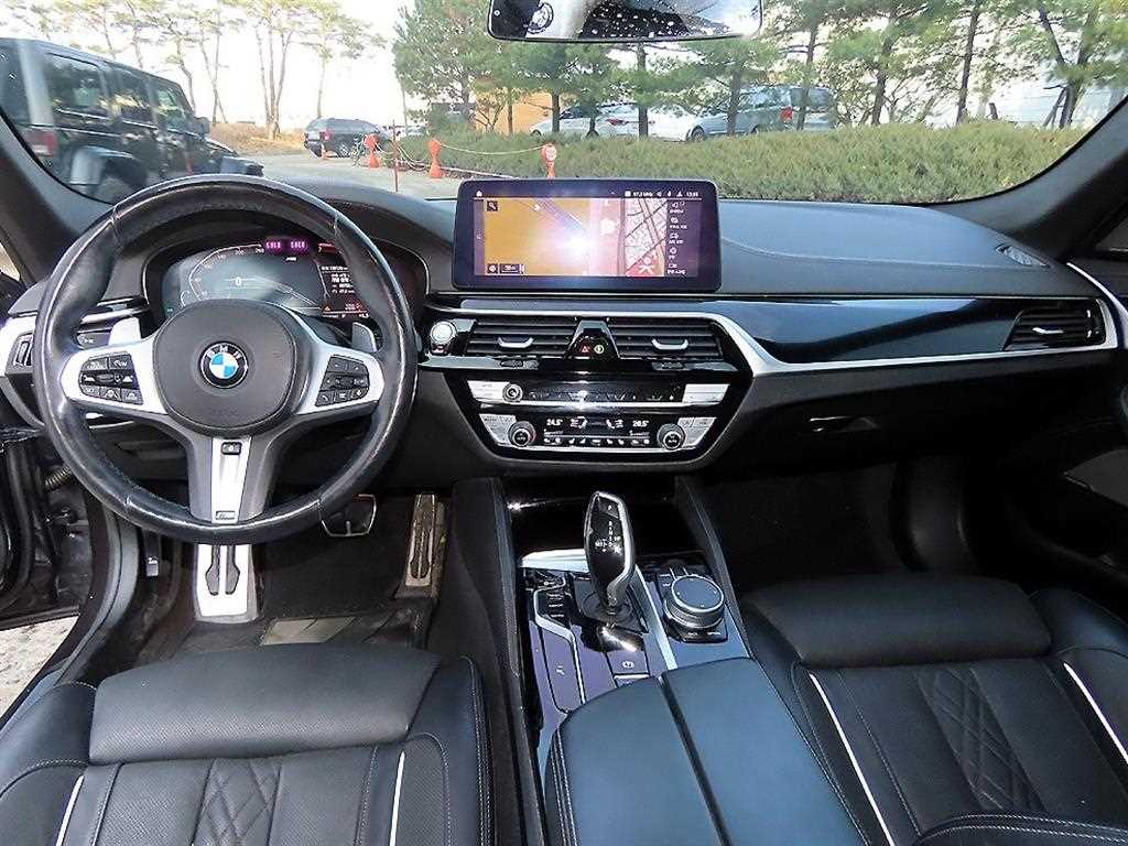 BMW 5 Series - Vista 7