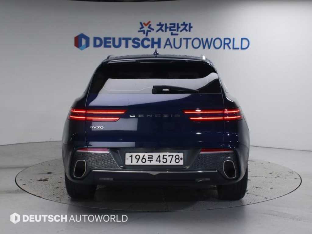 Genesis GV70 - Vista 4