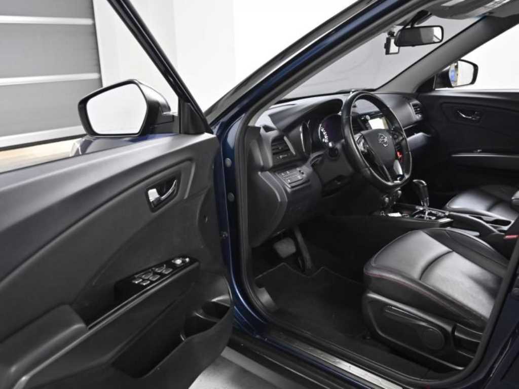 Ssangyong Tivoli - Vista 11