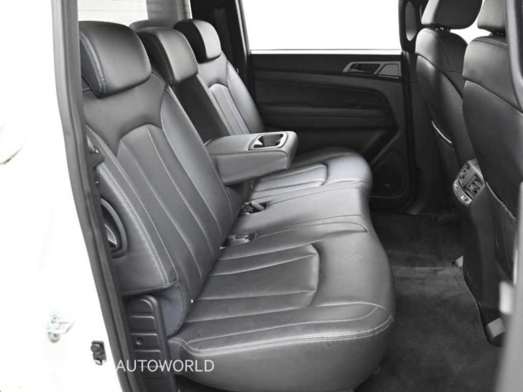 Ssangyong Rexton - Vista 12