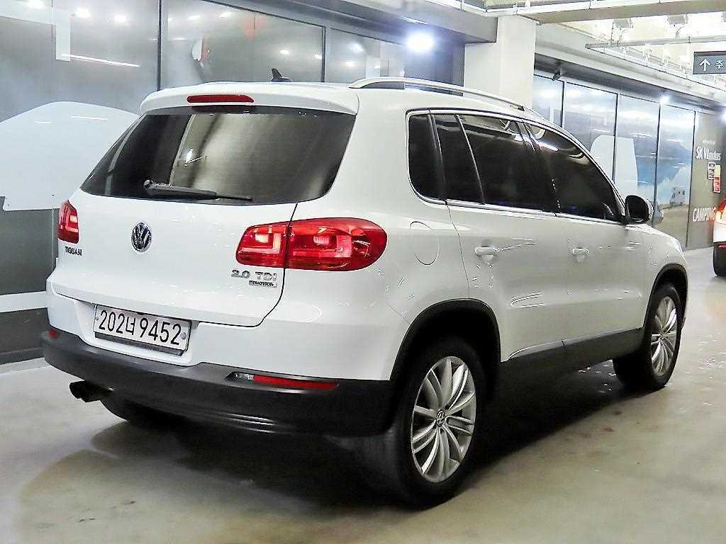 Volkswagen Tiguan - Vista 4