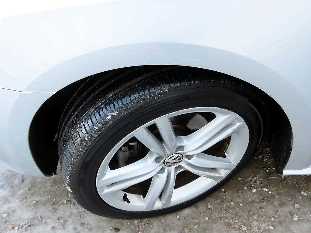 Volkswagen Passat 2014 Plateado - Importación desde Corea - HF Imports Iquique - Foto 19