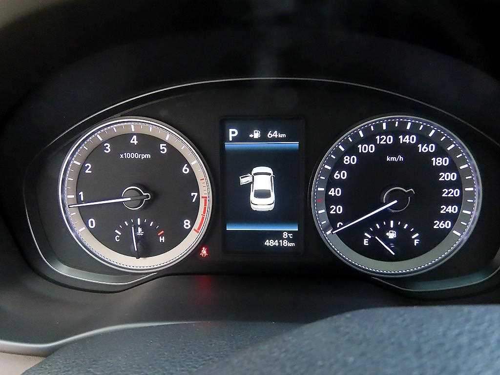 HYUNDAI Grandeur - Vista 9